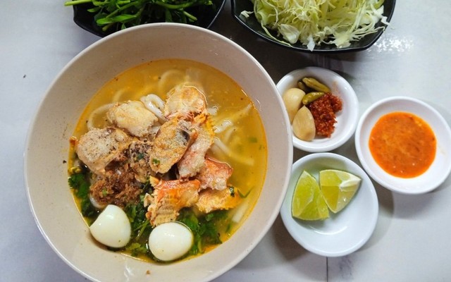 Bánh Canh Ghẹ Anh Quân - Bánh Canh Ghẹ Tôm Tích Chả Cá Trứng Cút - Nguyễn Thái Sơn