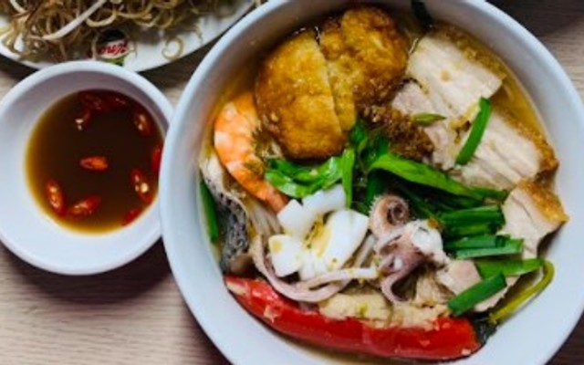 Út Hương - Bún Mắm Miền Tây - Nguyễn Thái Học