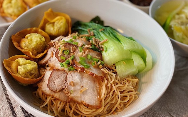 Mì Xíu & Cao Lầu Quán Hoa - Hoàng Diệu