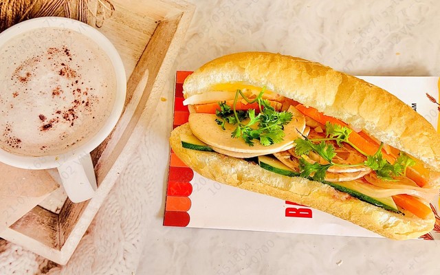 Bánh Mì Sài Gòn - Trà & Cà Phê - 174 Thiên Lôi
