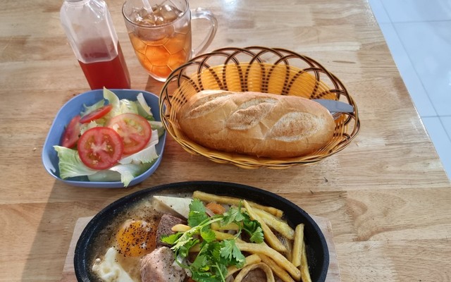 Quán Bò Chảo A.KÍA - Nguyễn Bình