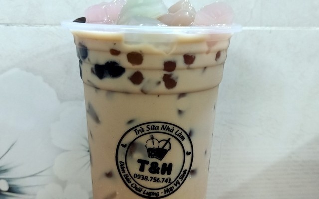 Trà Sữa T & H - Nguyễn Hữu Cảnh