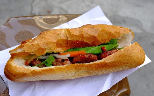 Bánh Mì Hà Nội - Cách Mạng Tháng 8