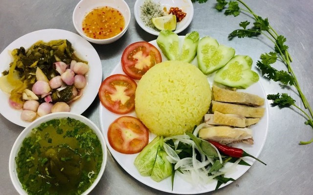 Cơm Gà Tam Kỳ - Thích Quảng Đức