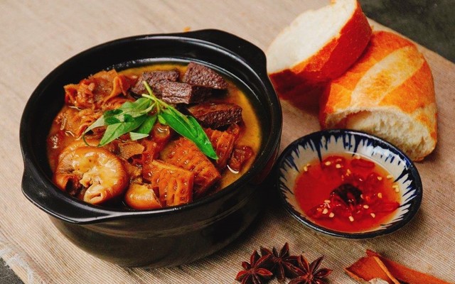 Ghế Đỏ - Phá Lấu & Bò Né - Trần Quốc Toản