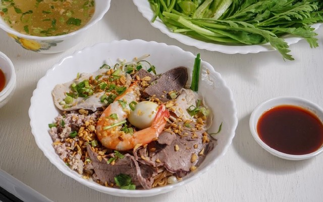 Món Ngon Minh Nhi - Bùi Đình Tuý