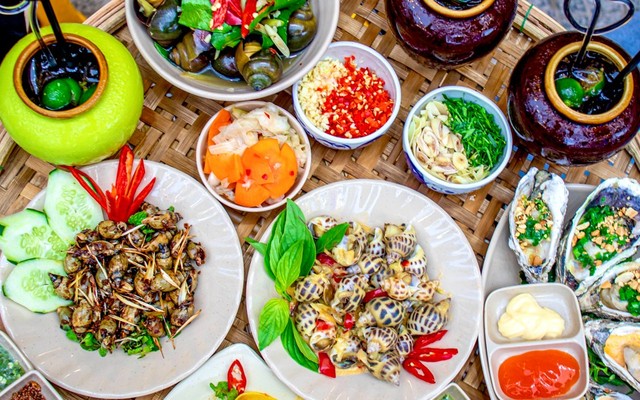 Ốc Cay Bon Bon - Lẩu & Nướng