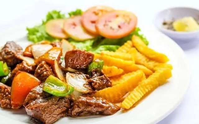 Golden Feeling - Sườn Bò Mỹ Nướng BBQ & Hải Sản Sốt Thái - Nguyễn Văn Hưởng