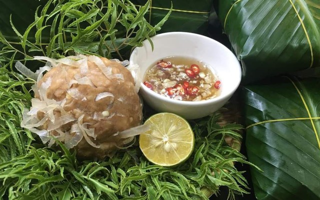 Quán Nem Nắm & Dồi Sụn - Xóm Bến