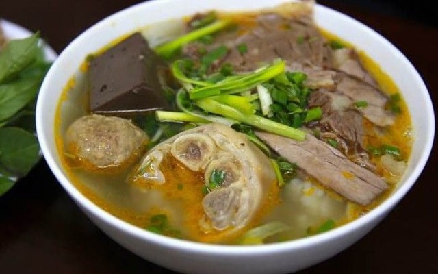 Bún Bò Huế O Xuân - Võ Thị Sáu