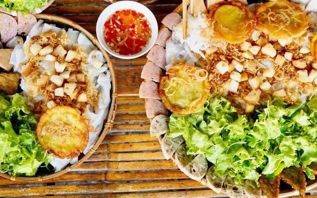 Bánh Cuốn Mẹt Khánh - Gà Ủ Thảo Mộc