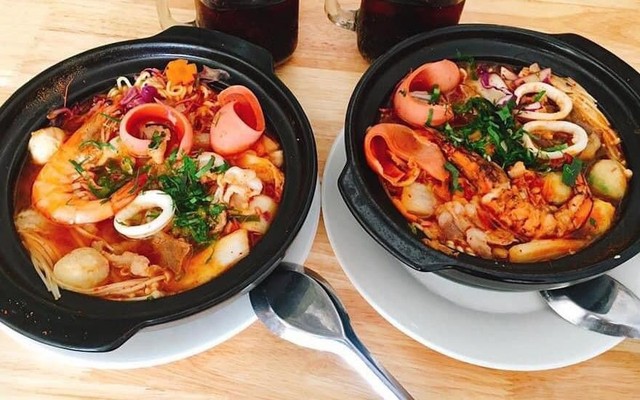 Mì Cay Seoul DeLi - 120 Chùa Láng