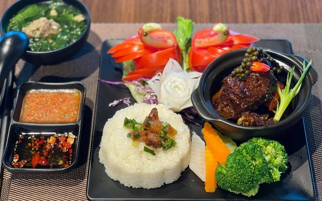 Tiệm Cơm Quốc Dân - Xôi Nhất - Xuân La