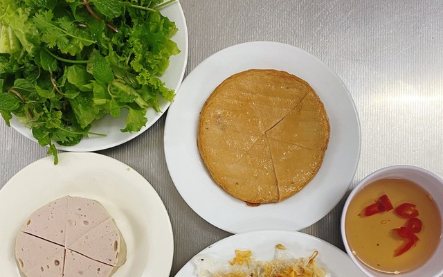 Bánh Cuốn Tiến Hưng - 20 Cô Giang