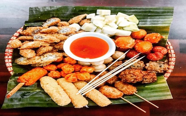 Quán Nem Chua Rán - Gà Rán Mẹt Ăn Vặt - Lê Đức Thọ