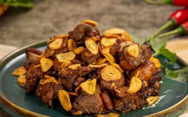 Đồng Xuân Quán - Ngan Cháy Tỏi, Cơm & Lẩu