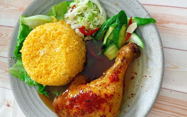 Cơm Gà Nguyễn - Nghĩa Tân