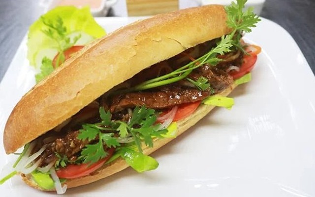 Tiệm Bánh Mì Thịt Nướng 262 - Lê Hồng Phong