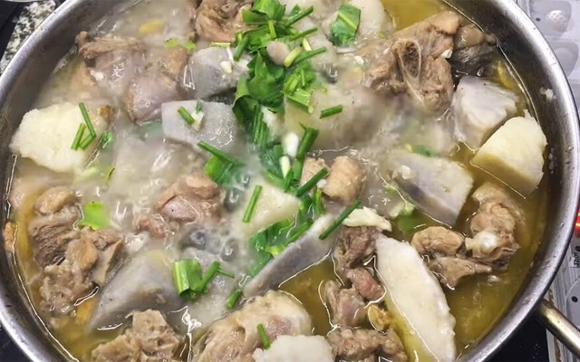 Vịt Cánh Buồm - Tứ Liên