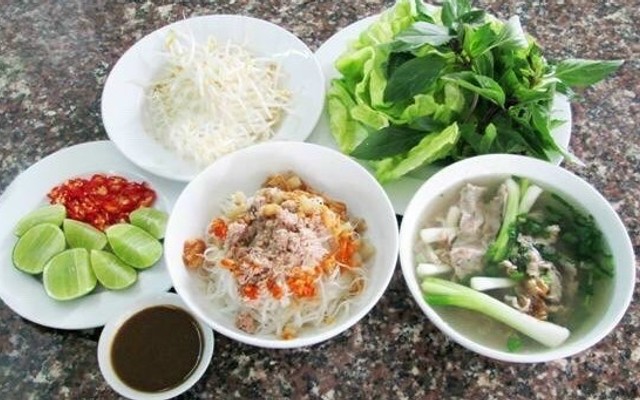 Phở Khô Gia Lai Trường Phát - Phở Khô & Bún Riêu - Thích Quảng Đức