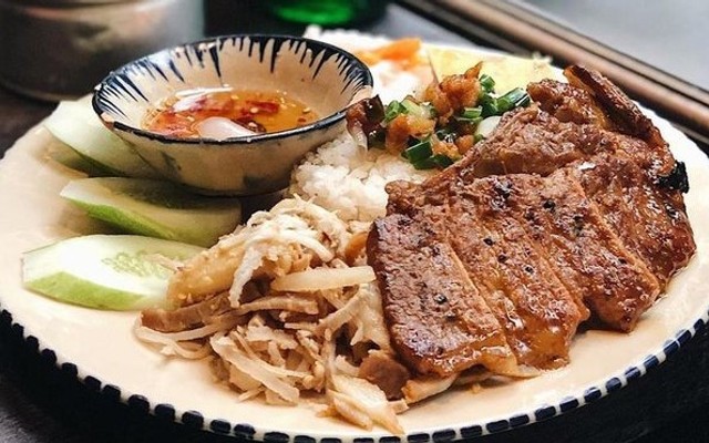 Cơm Tấm Bình Dương III - Cơm Tấm & Cơm Sườn Bì - 30/4
