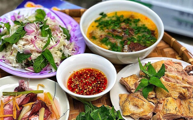 Hải Phong Quán - Cháo Gà & Gỏi Vịt - Đổng Cây Viết