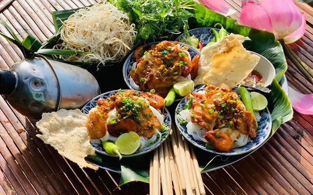 Mỳ Phú Chiêm Chị Đông - Lý Thái Tông