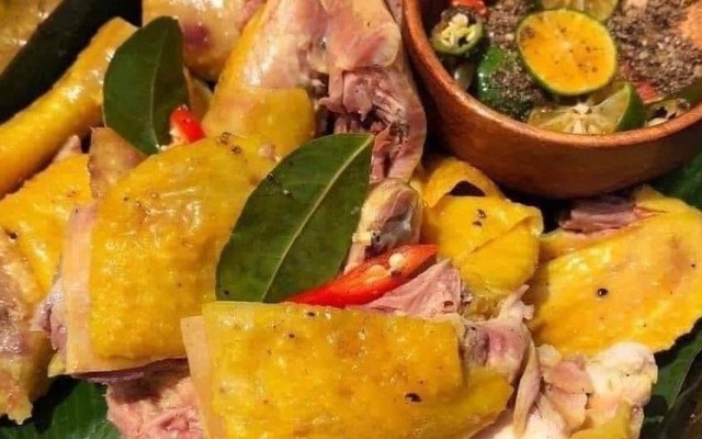 Gà Đồi Yên Thế - Gà Ủ Muối & Đồ Ăn Vặt - Nguyễn Quý Đức