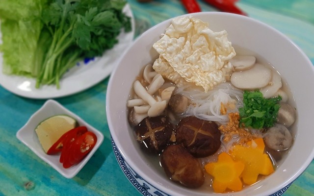 Quán Chay Hoàn Hảo - Bún Huế & Hủ Tiếu Chay - Phan Văn Trị