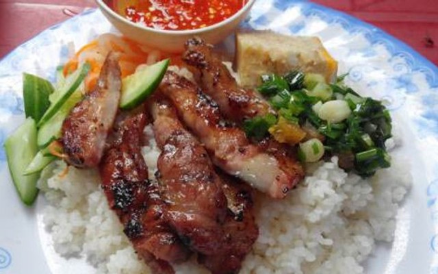 Cơm Tấm Sườn Que Mật Ong 63 - Mê Linh