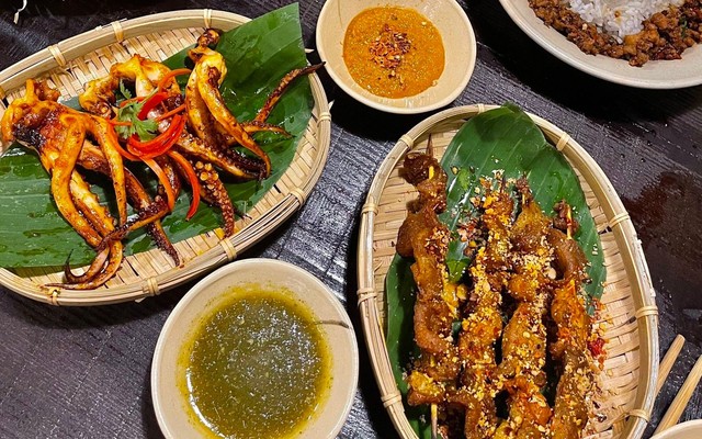 Ngõ Thái - Pad Thái & Xiên Heo Nướng Phô Mai