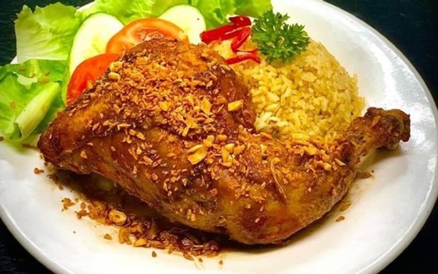 Đức Ký - Cơm Gà Xối Mỡ & Mì Xào - KDC K8