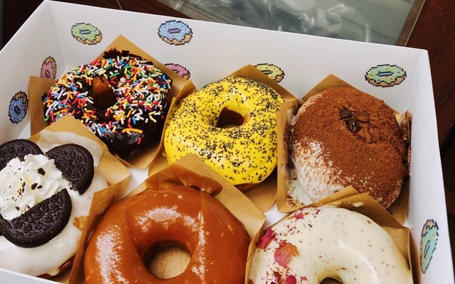 Lifted Coffee & Brunch - Nghi Tàm