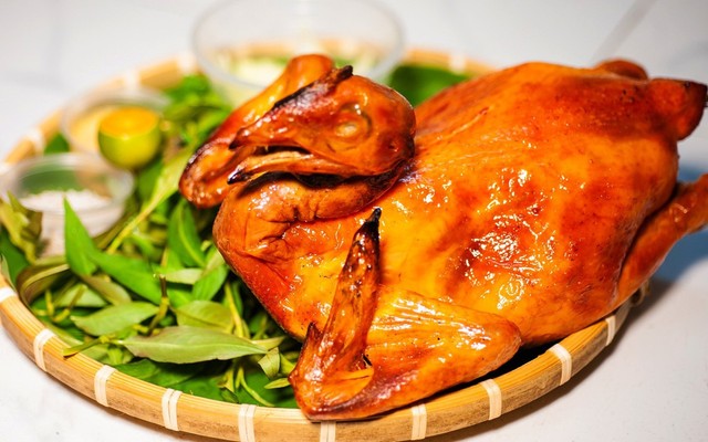 Gà Nướng Lu & Vịt Quay Tư Đôi - Lê Quang Định