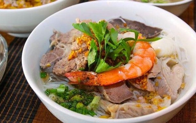 Quán Cô Nga - Cơm Gà & Hủ Tiếu - Nghĩa Hưng