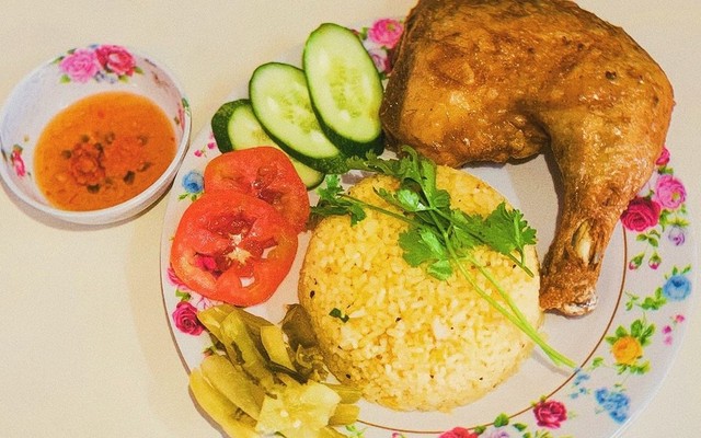 Cơm Gà Chiên Nước Mắm Cô Béo - Cơm Gà Chiên Nước Mắm - Ung Văn Khiêm