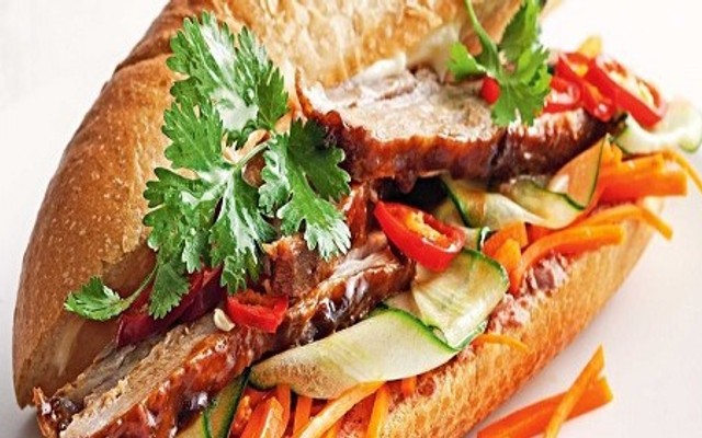 Bánh Mì Ủy Ban - Đông An