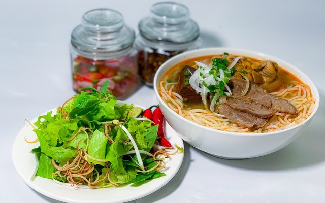 Bún Bò Huế O Lợt - Đỗ Bá