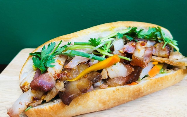 Bánh Mì Xíu - 79 Nguyễn Gia Trí