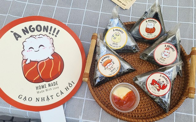 À Ngon - Cơm Nắm & Bánh Cuốn Nóng - Bùi Trang Chước