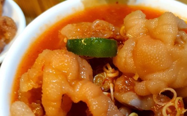 Thố ( A Thiện ) - Chân Gà Ngâm Mĩ Vị Đường Số 11