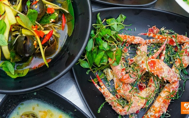 Ốc Đêm Sài Gòn - Văn Tiến Dũng