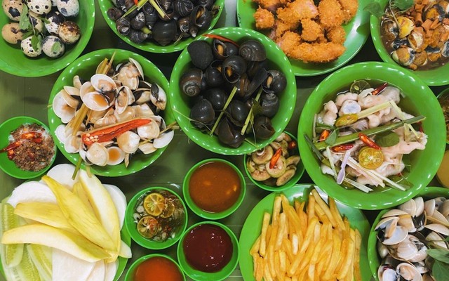 Lặt Vặt Quán - Ốc & Đồ Ăn Vặt - Thành Công