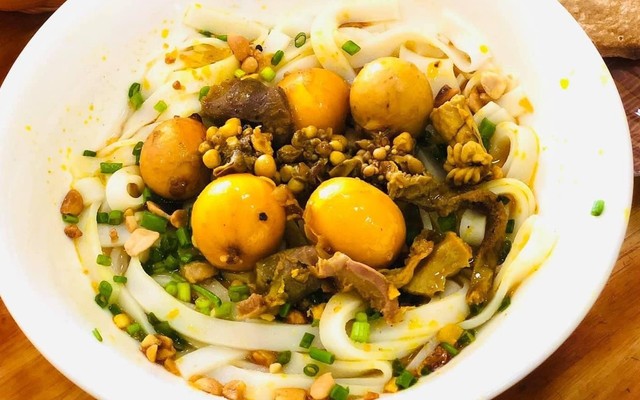 Quán Mì Quảng Phố Hội An - Phan Trung
