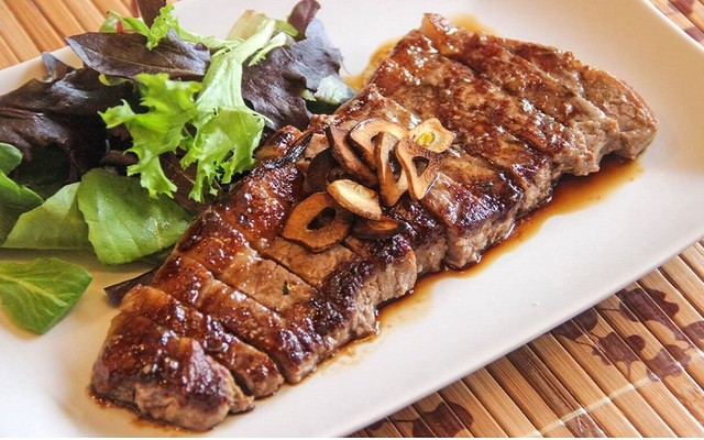 Gia Long - Beefsteak & Tea