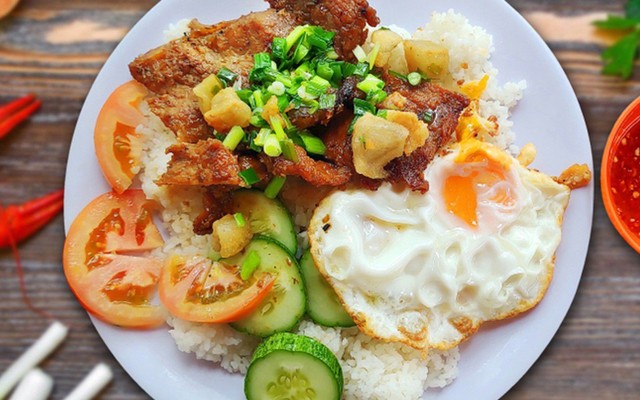 Tiệm Ăn Hiếu 81 - Cơm Tấm & Bò Kho