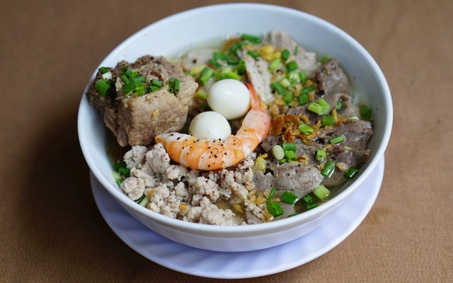 Hẹ - Hủ Tiếu Nam Vang