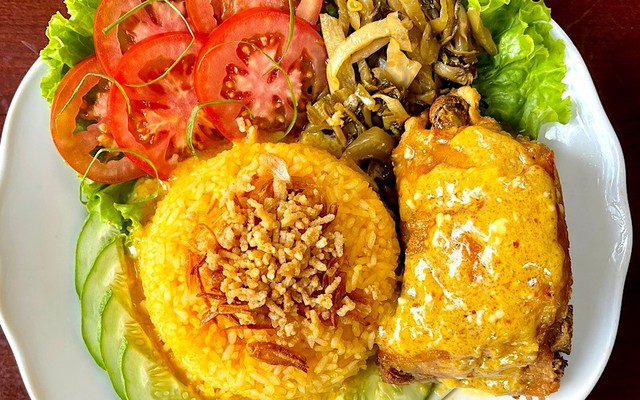 Bếp Cô Tào - Cơm Gà Sốt Trứng Muối Phô Mai - Nguyễn Gia Trí