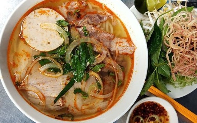 Bún Bò Huế Mệ Ơi - Nguyễn Văn Công