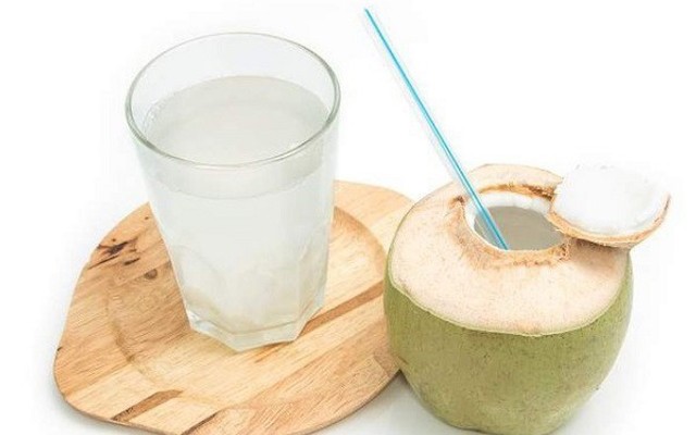 Nước Dừa Cô Ngân - 40 Nguyễn Bá Lân